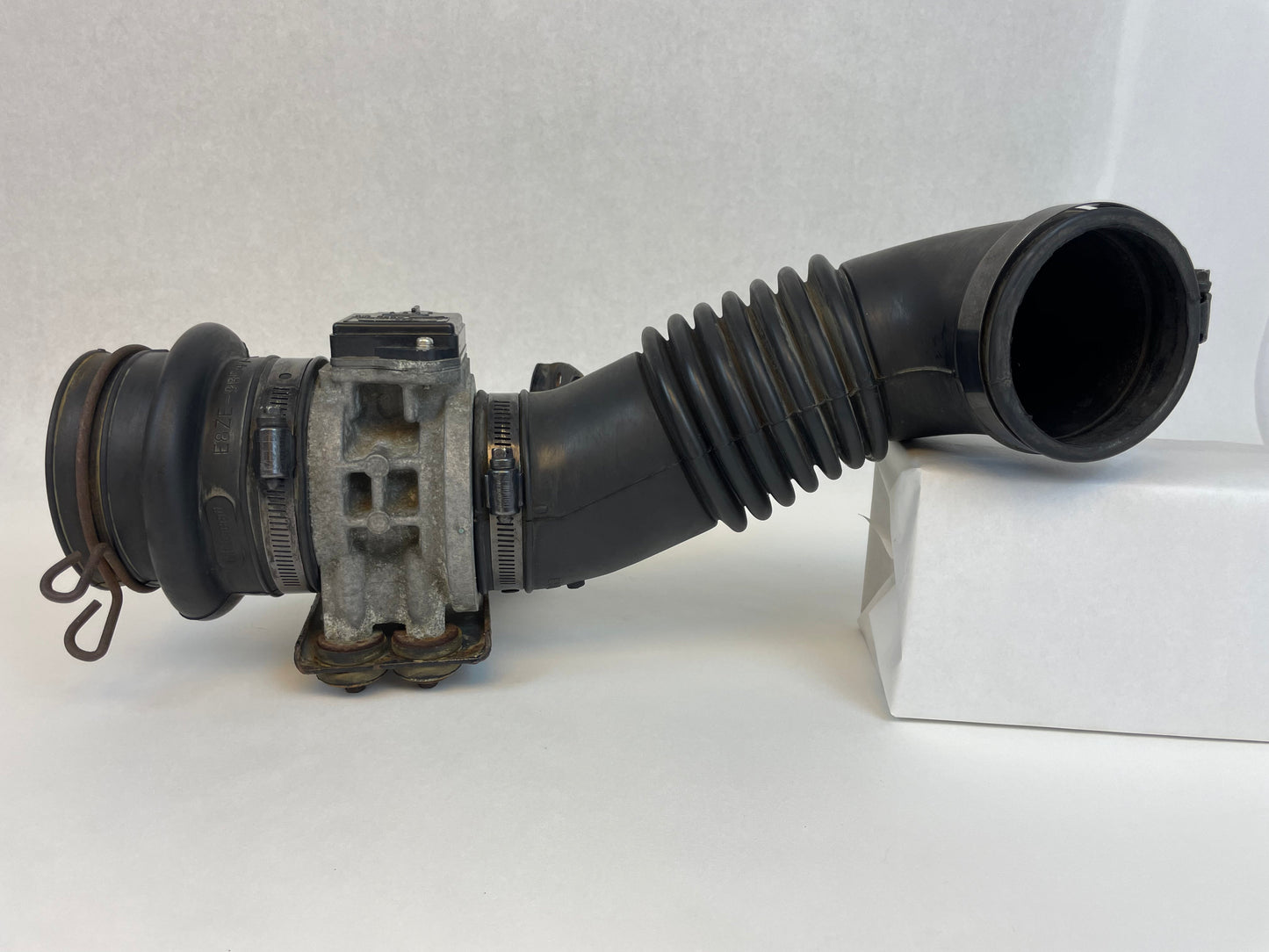 87-93 Ford Mustang Mass Air Flow Sensor Assembly A9L OEM