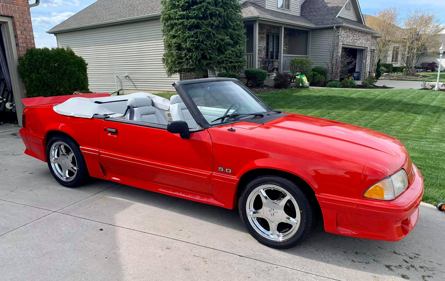 79-93 Mustang Coupe/Convertible Center Cut Ducktail Spoiler (Beadless Version)