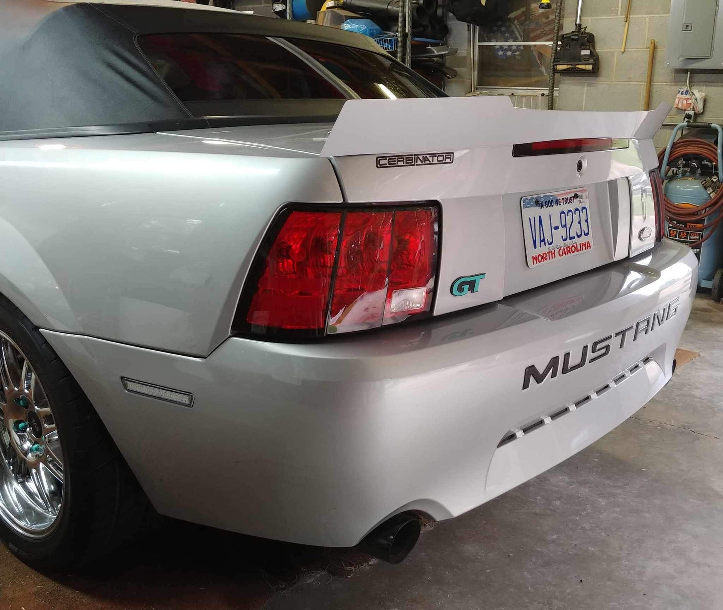 1999-2004 Mustang Ducktail Spoiler (Beadless Version)